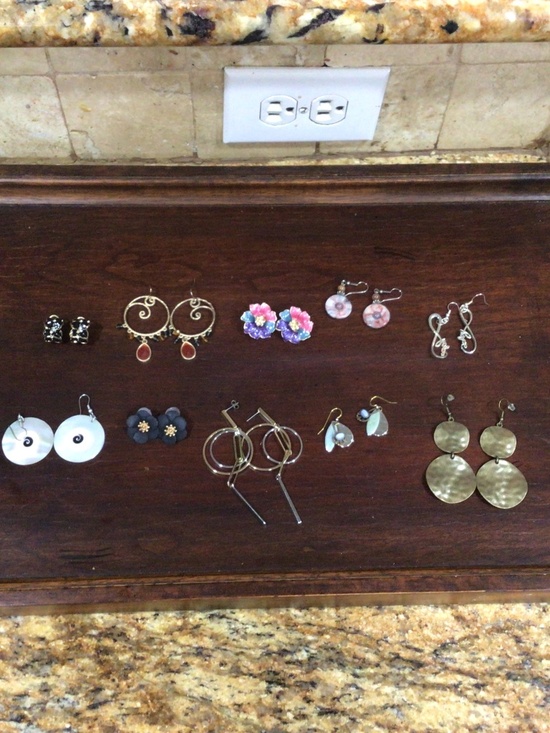 Jewelry - Lot of 10 pair of earrings. All Wearable.